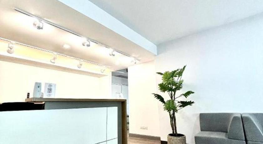 Hotel Vda - Victory Monument -